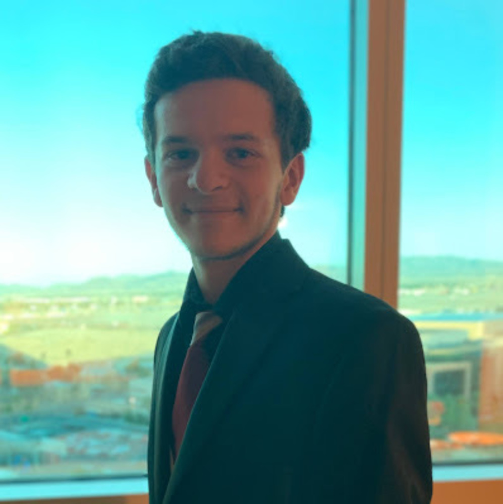 Meet your Posher, Alex